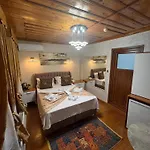 Guer Royal Aparts Hotel