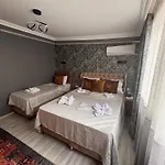 Guer Royal Aparts Hotel 3*