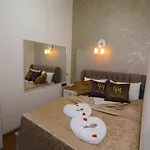Hotel Guer Royal Aparts Istanbul