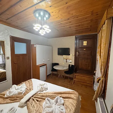 Guer Royal Aparts 3* Estambul