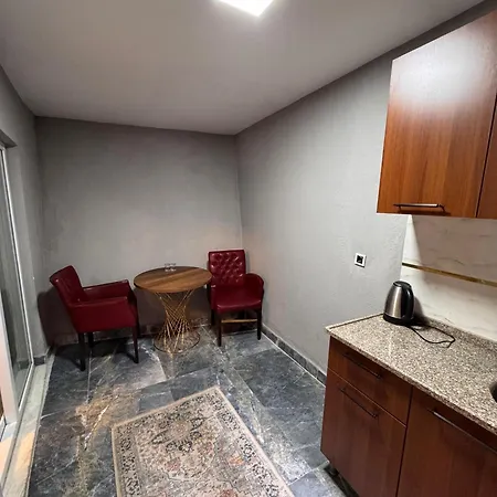 Guer Royal Aparts Ξενοδοχείο 3*