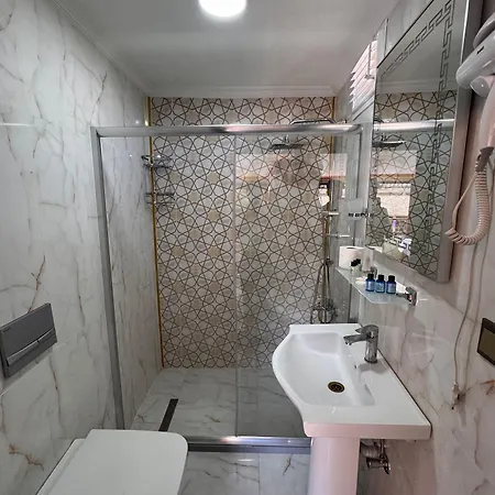 Guer Royal Aparts 3* Estambul