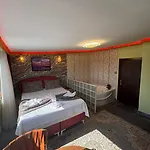 Guer Royal Aparts Hotel 3*