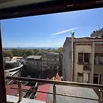 Guer Royal Aparts Hotel
