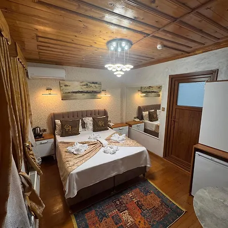 Guer Royal Aparts Hotell