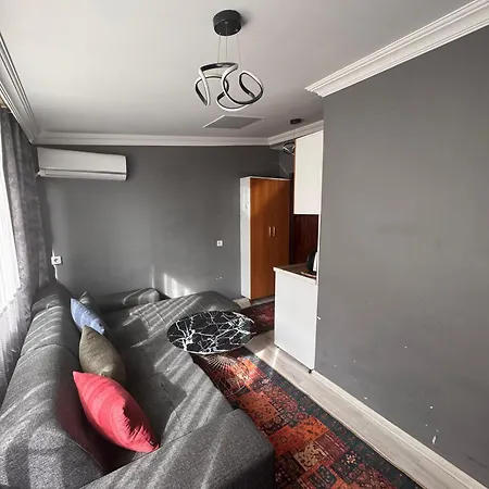 Guer Royal Aparts Hotell 3*