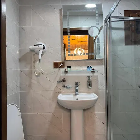 Hotel Guer Royal Aparts Istanbul