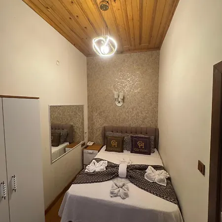 Guer Royal Aparts Hotel