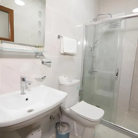 Guer Royal Aparts Hotell Istanbul