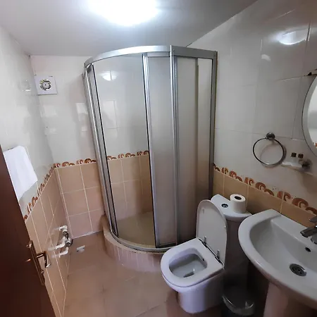 Guer Royal Aparts Hotel