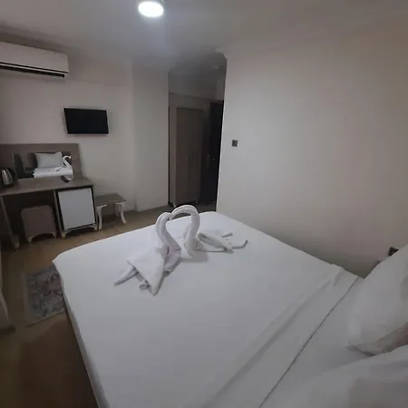 Guer Royal Aparts Hotell