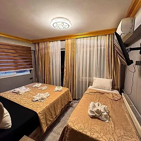 Guer Royal Aparts 3*