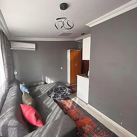 Guer Royal Aparts Hotel