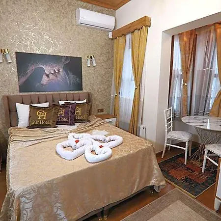 Guer Royal Aparts 3*