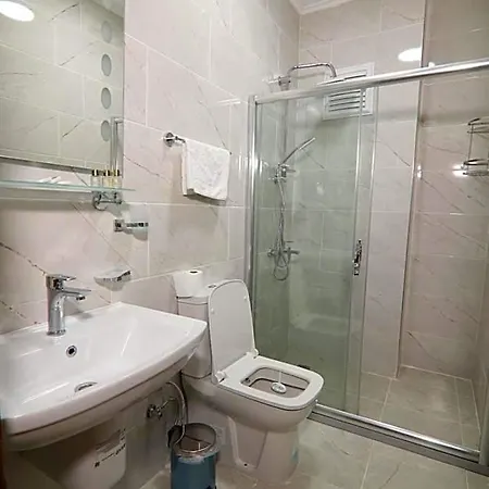 Hotel Guer Royal Aparts 3*