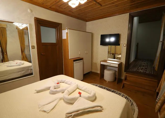 Guer Royal Aparts Hotell 3*