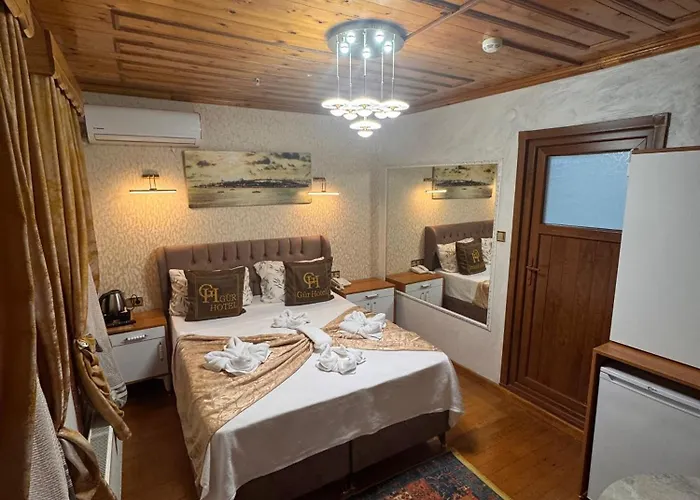 Guer Royal Aparts Hotell