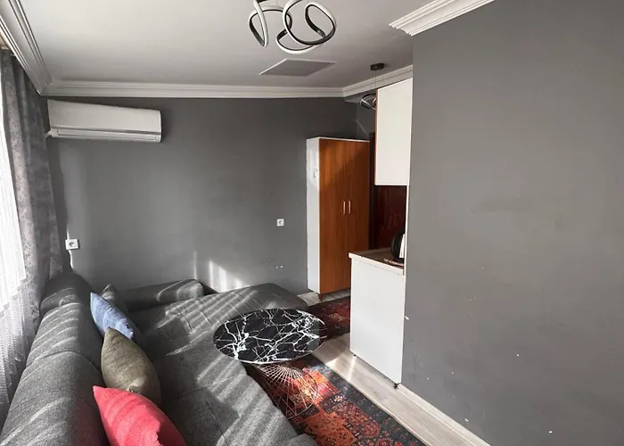 Guer Royal Aparts Hotell 3*