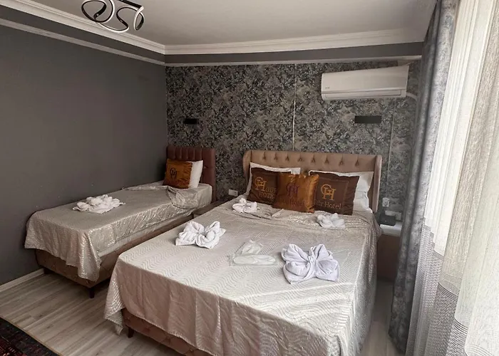 Guer Royal Aparts Hotell 3*