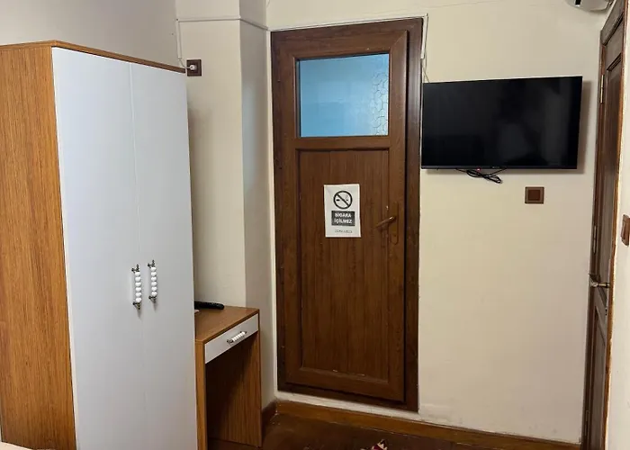 Guer Royal Aparts Hotell 3*