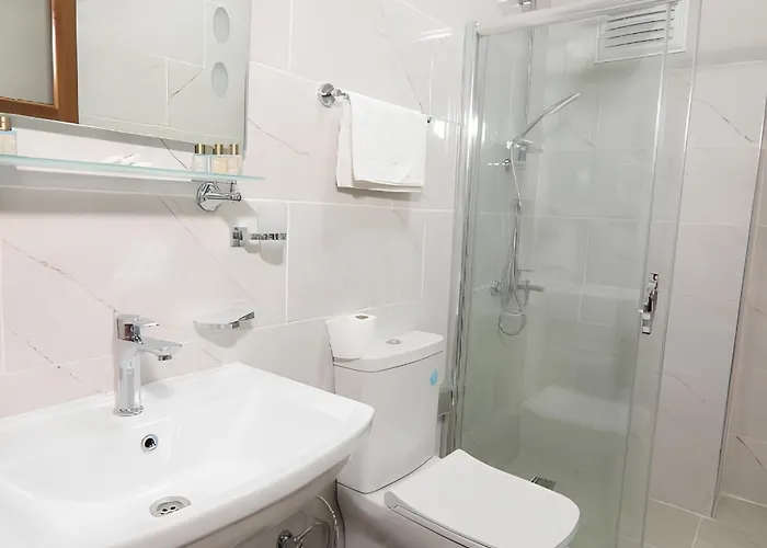 Guer Royal Aparts Hotell Istanbul