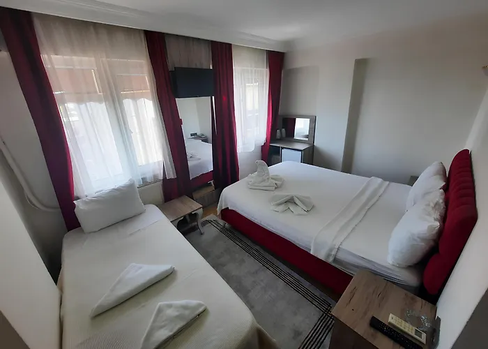 Guer Royal Aparts Hotell 3*