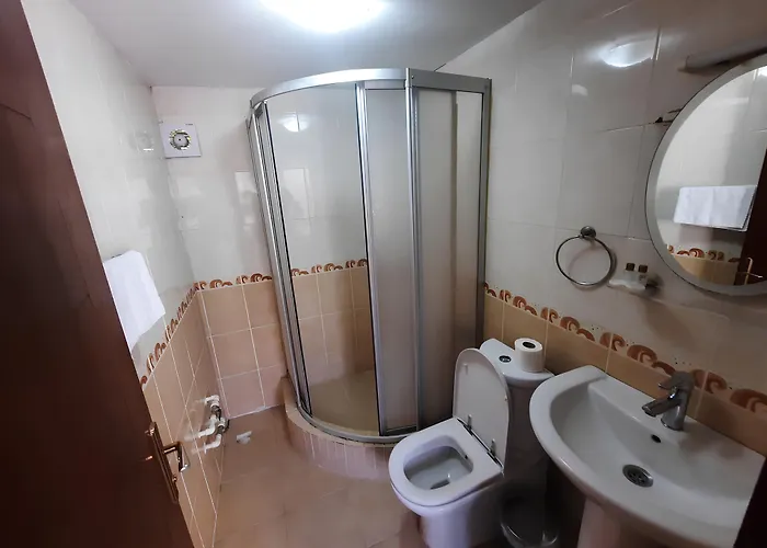 Guer Royal Aparts Hotell