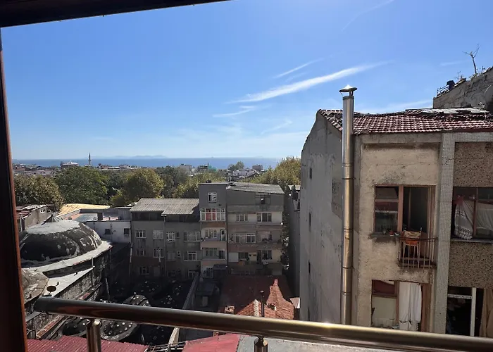 Guer Royal Aparts Hotell