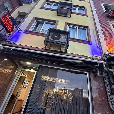 Guer Royal Aparts 3* Estambul